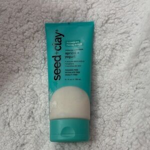 Cleansing Facial Scrub - Green